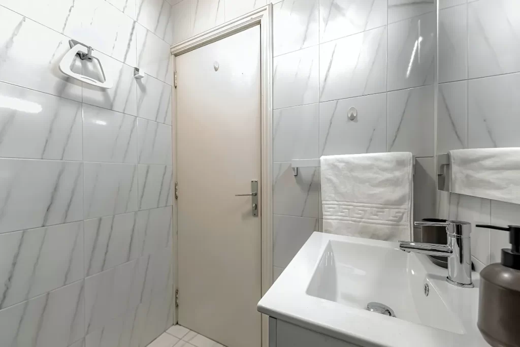 Apartment 6 - Baño con ducha